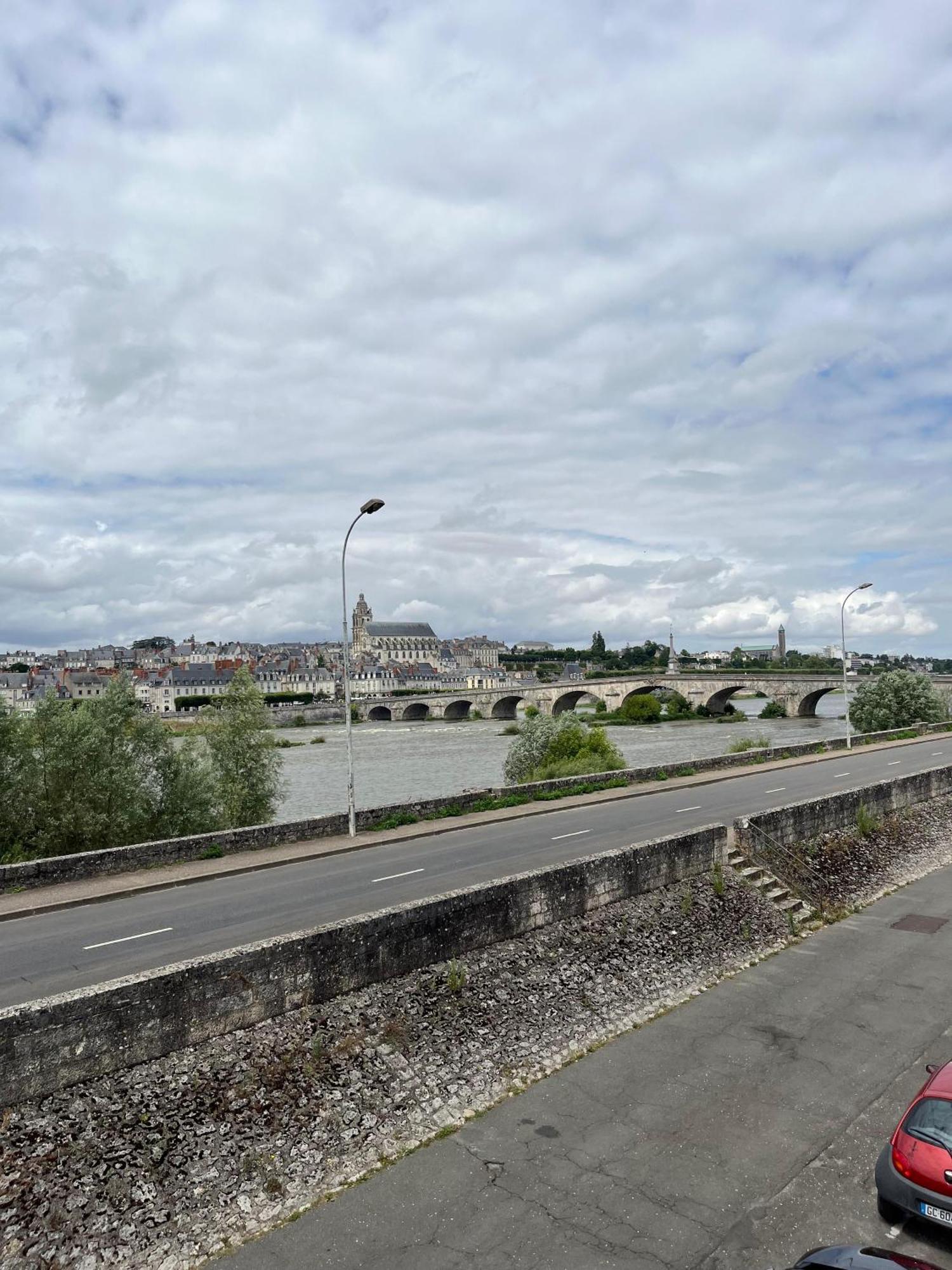 Quai De La Loire Apartamento Blois Exterior foto